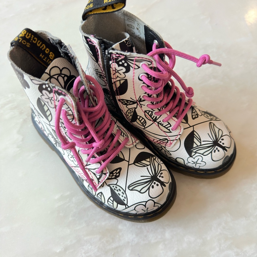 Dr. Martens changing color White and Pink floral Artistic Boots